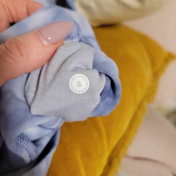 Lululemon Align 6" Short - Picture 2 of 5